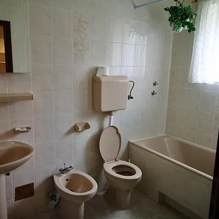 Anita Apartman