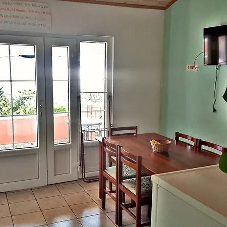 Anita Apartman Sibinj Krmpotski