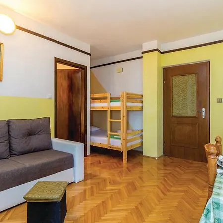 Anita Apartman *