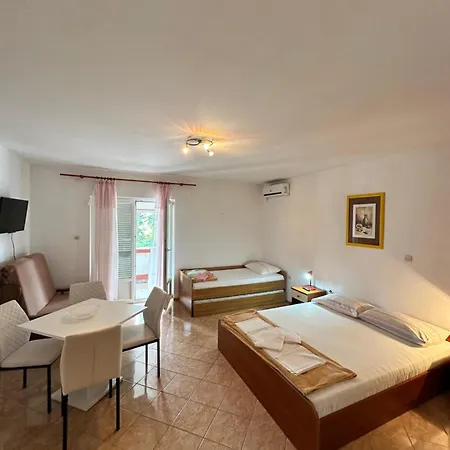 Apartamento Anita Sibinj Krmpotski